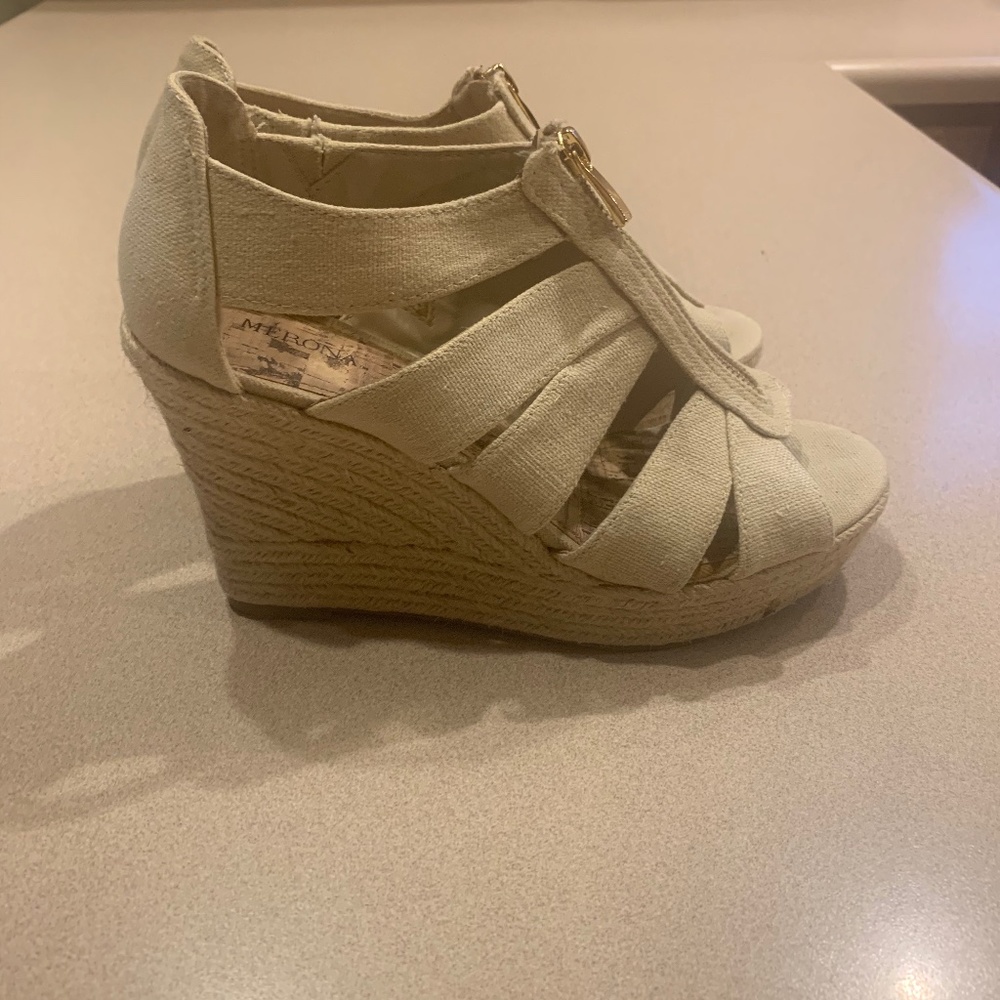 Merona zip up wedges, nude color, 8.5W